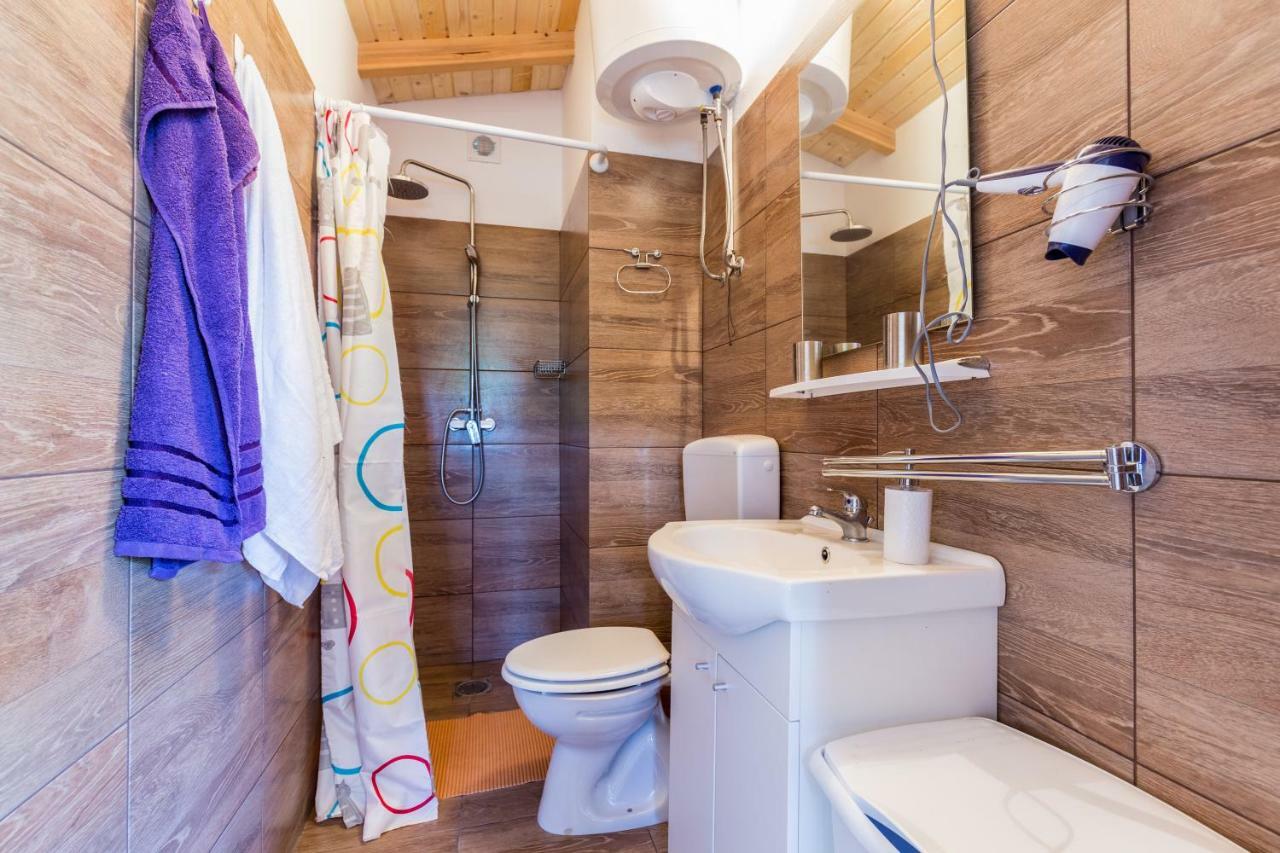 Eco Holiday Home Lavanda Funtana Exterior foto